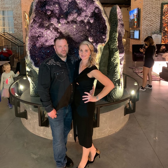 Lulus sz S black dress with front cutout - Picture 4 of 4